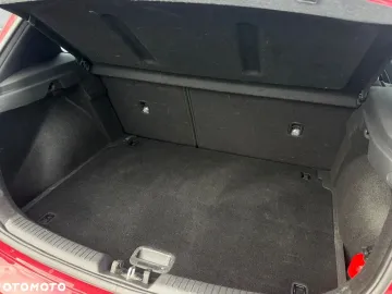 Car image 32