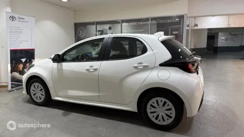 Car image 4