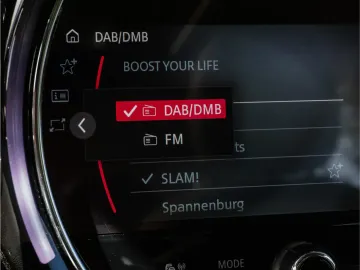 Car image 27