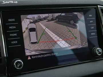 Car image 38