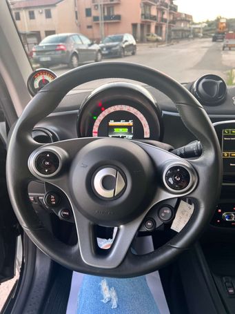 Smart ForTwo EQ 60 kW image number 8