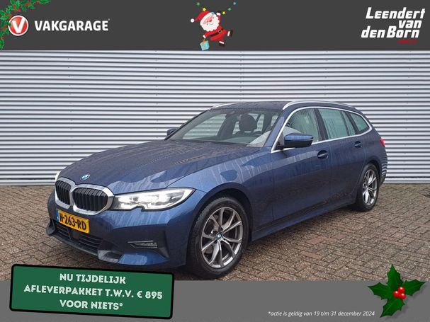 BMW 320i Touring 135 kW image number 1