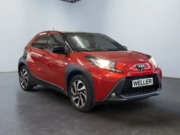 Car image 2