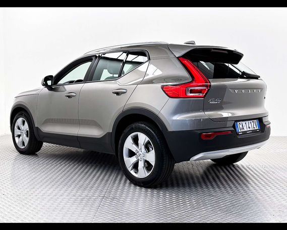 Volvo XC40 T3 Momentum 120 kW image number 5