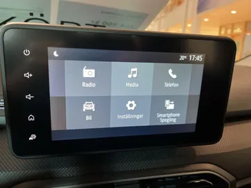 Car image 11