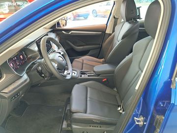 Car image 31