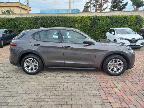 Alfa Romeo Stelvio 2.2 Diesel 140 kW image number 7