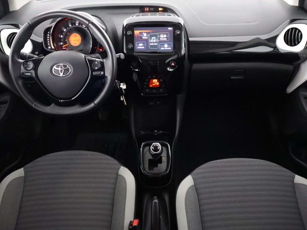 Toyota Aygo 53 kW image number 6