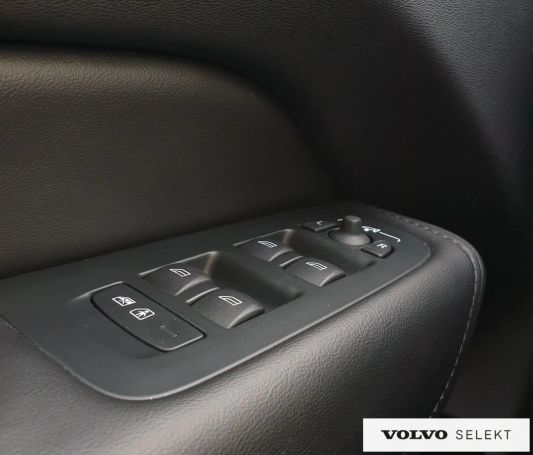 Volvo XC60 145 kW image number 22