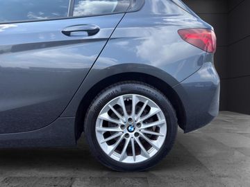 Car image 38