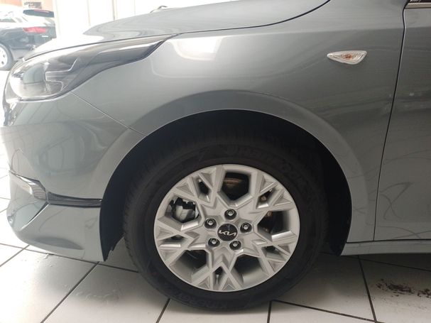 Kia Ceed 1.5 T-GDI Vision 118 kW image number 7