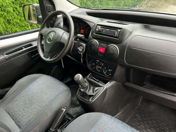 Car image 13