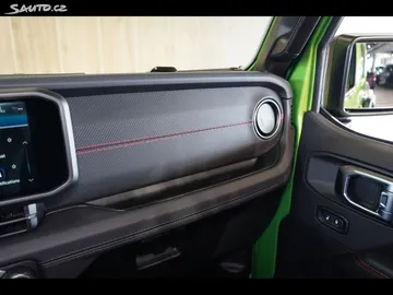 Car image 49