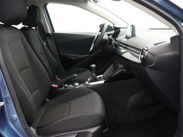 Car image 30