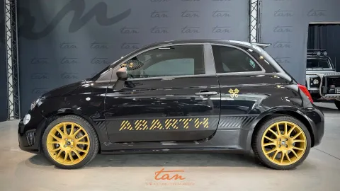 Car image 32