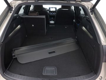 Car image 37