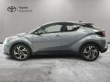 Car image 3