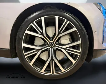 Car image 27