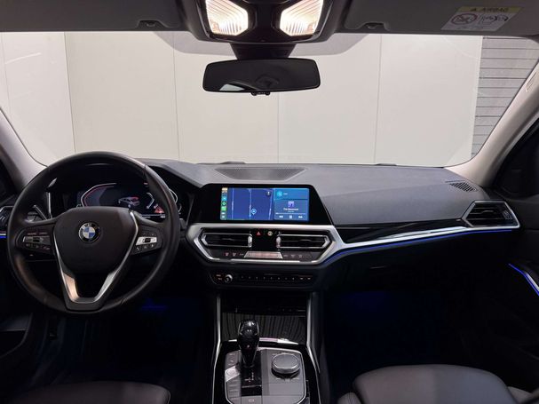 BMW 320i 135 kW image number 11