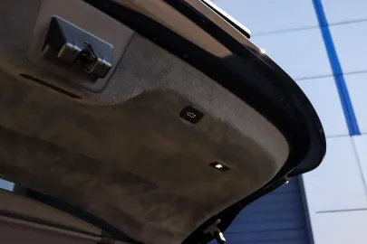 Car image 45