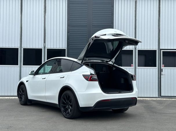 Tesla Model Y Long Range AWD 378 kW image number 7