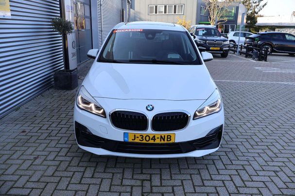 BMW 218i Gran Tourer 103 kW image number 2