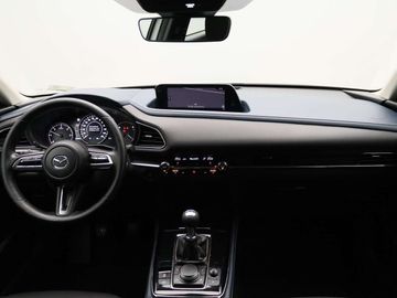 Car image 32