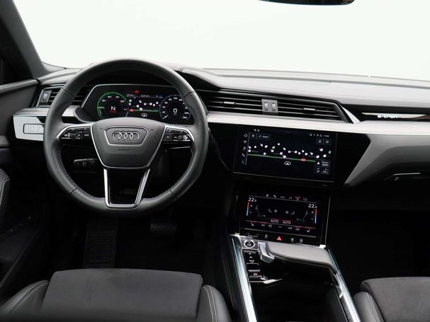 Audi Q8 50 quattro e-tron 95 kWh 250 kW image number 8