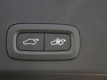 Car image 35
