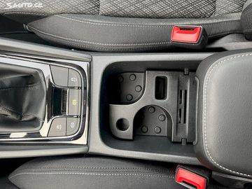 Car image 40
