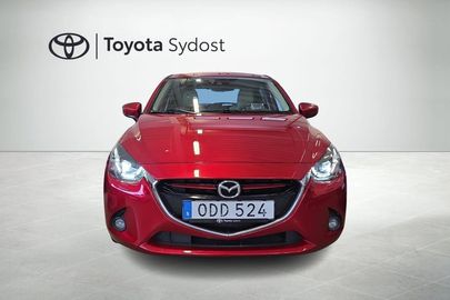 Car image 2