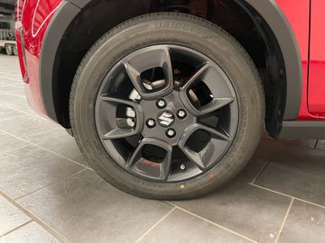 Car image 17