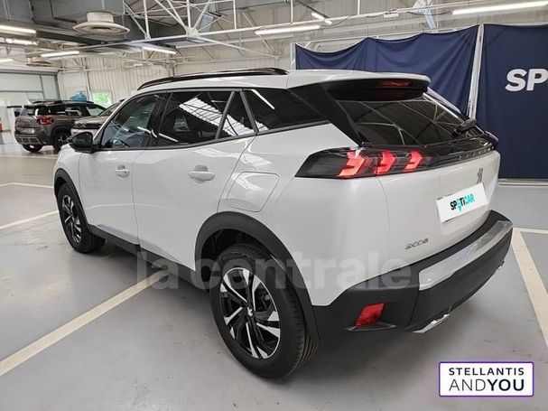 Peugeot 2008 PureTech 130 Allure 96 kW image number 4