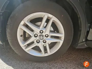Car image 22
