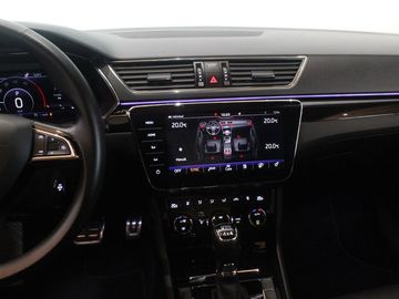 Car image 37