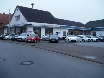 Car image 21