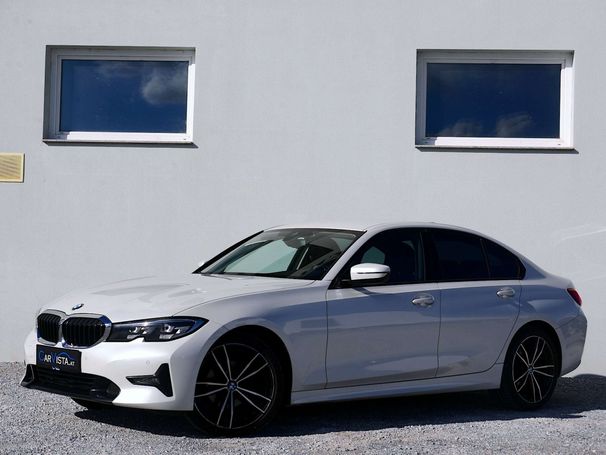 BMW 320i Sport Line 135 kW image number 1