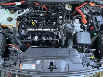 Car image 27