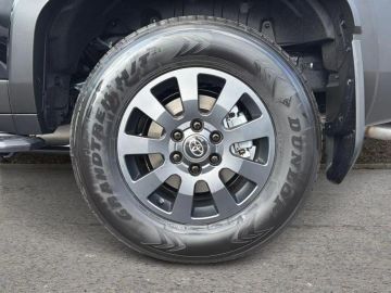 Car image 33