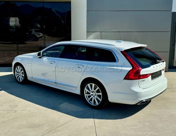 Volvo V90 D4 Inscription T8 140 kW image number 4