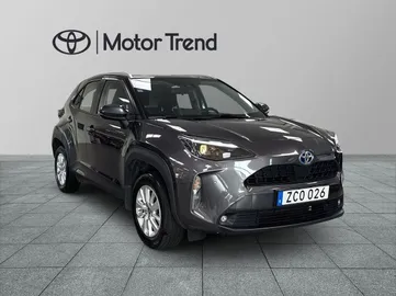 Car image 3
