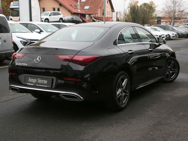 Mercedes-Benz CLA 250 Shooting Brake e 160 kW image number 3