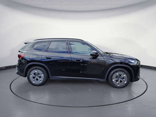 BMW iX1 xDrive30 230 kW image number 6