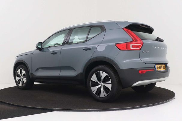 Volvo XC40 T3 Momentum Pro 120 kW image number 6