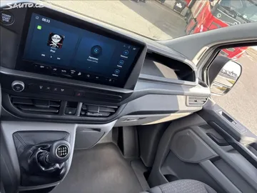 Car image 36