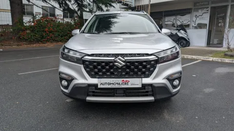 Car image 2