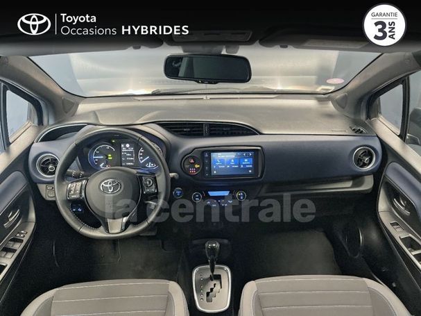 Toyota Yaris Hybrid 55 kW image number 6