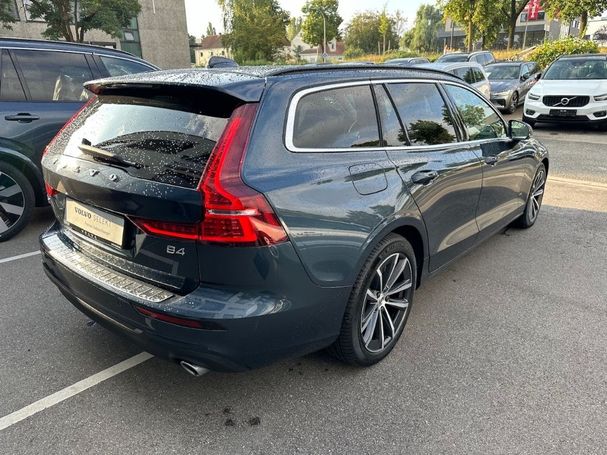 Volvo V60 B4 Momentum 145 kW image number 2