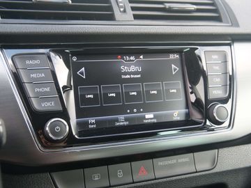 Car image 24