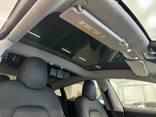 Tesla Model 3 60 Standard Range 208 kW image number 19